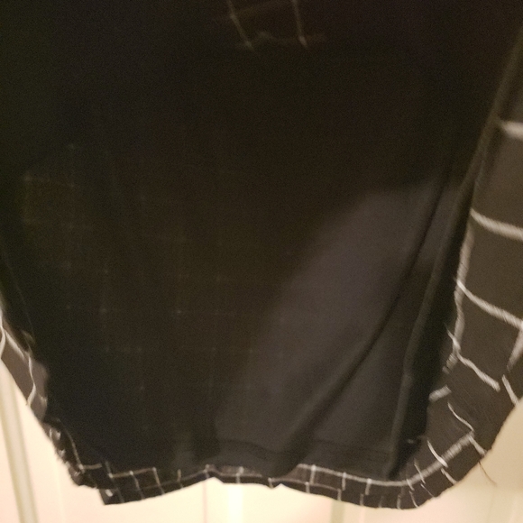 Lydelle Plaid Button Front Skirt - Picture 4 of 8